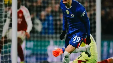 “塔勒瑞斯主场强势破防，纽维尔老男孩遭遇惨烈逆袭！”