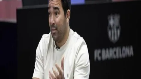 “激情对决！广岛三箭首遇柔佛挑战，历史交锋悬念待解！”